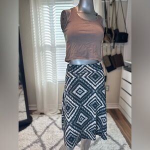 LuLaRoe XS Azure Diamond Geometric Print Full Swing Skirt Blue & Gray